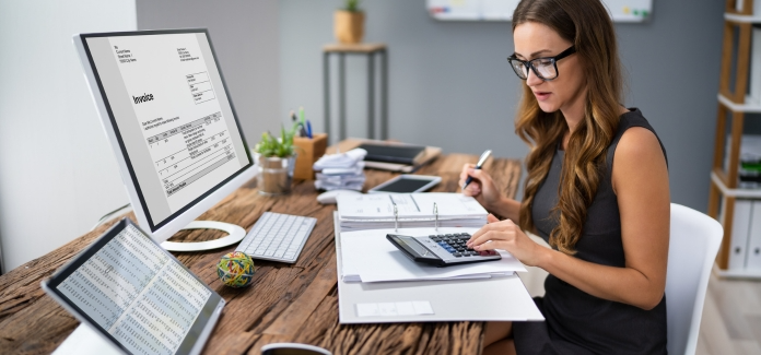Outsourcing-the-Accounts-Receivables-Services.webp